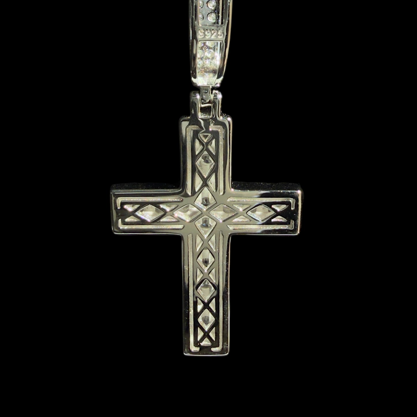 VVS1 Moissanite Cluster Cross Pendant – Flooded Diamond Look