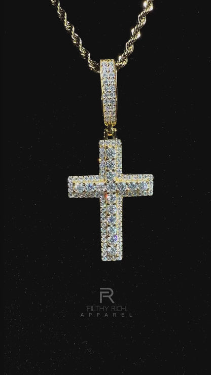 VVS1 Moissanite Cluster Cross Pendant – Flooded Diamond Look